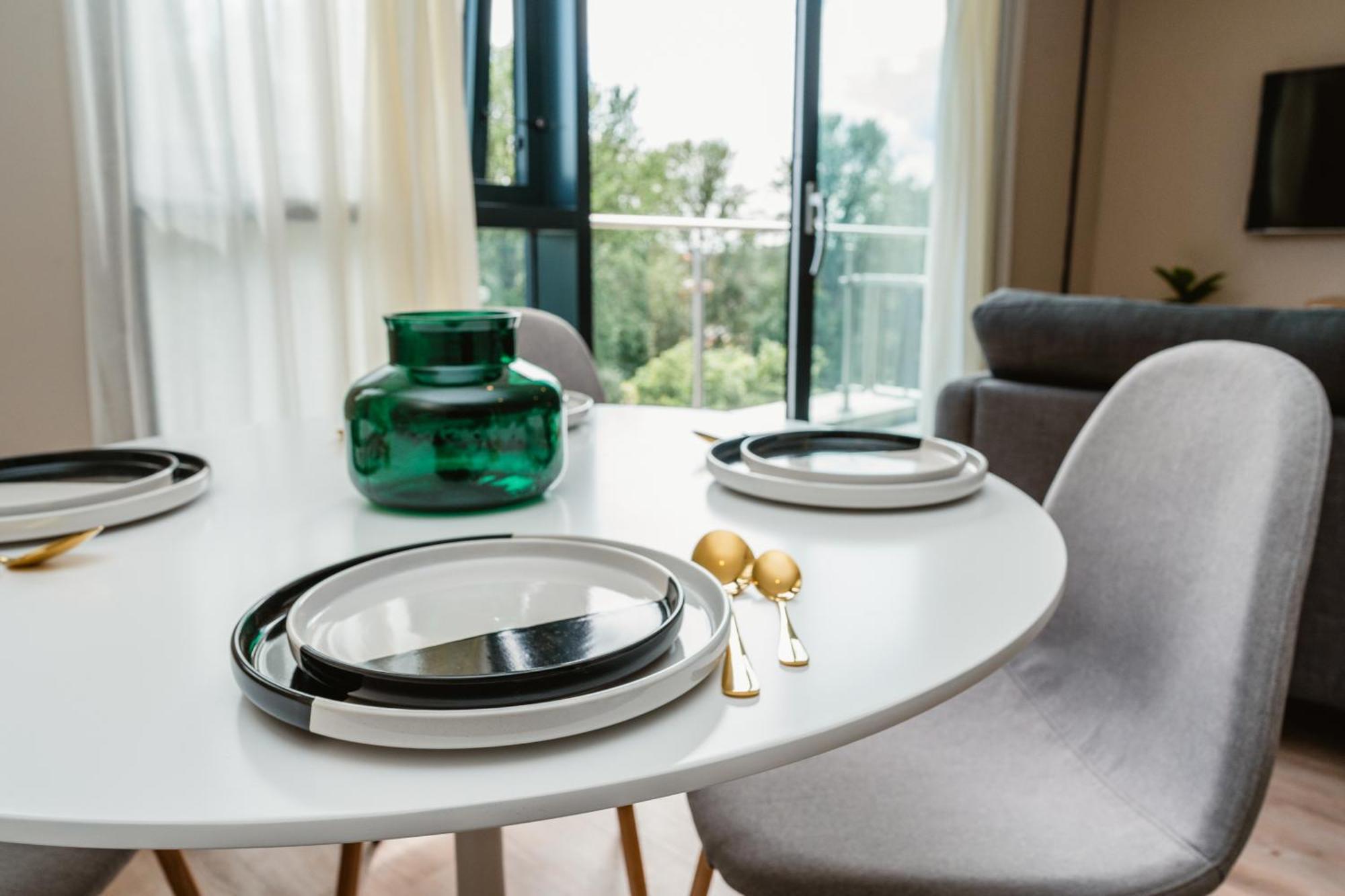 Vichy - The Glass House Vip Luxury With Gym, Cinema & Gaming Rooms, And Work Space Access Kingston upon Hull