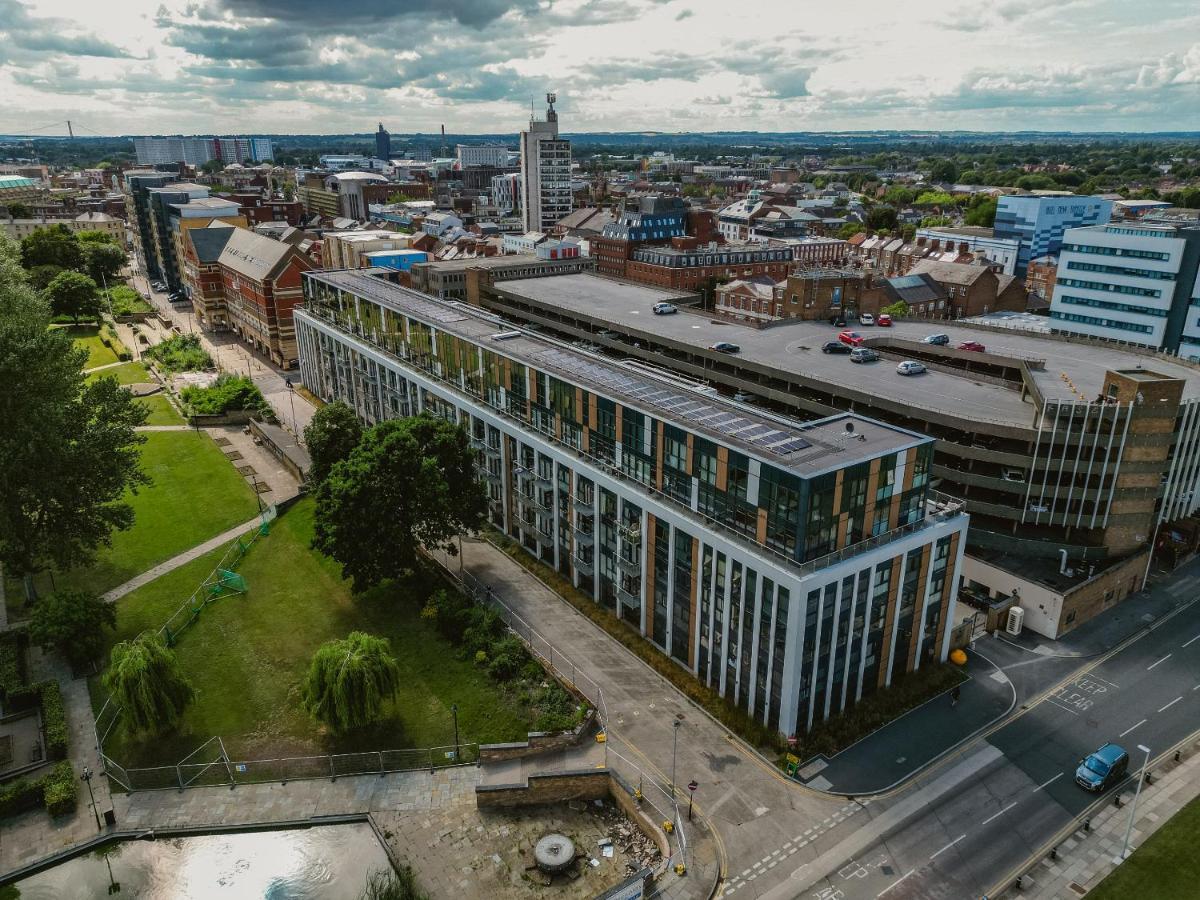 Vichy - The Glass House Vip Luxury With Gym, Cinema & Gaming Rooms, And Work Space Access Apartment Kingston upon Hull