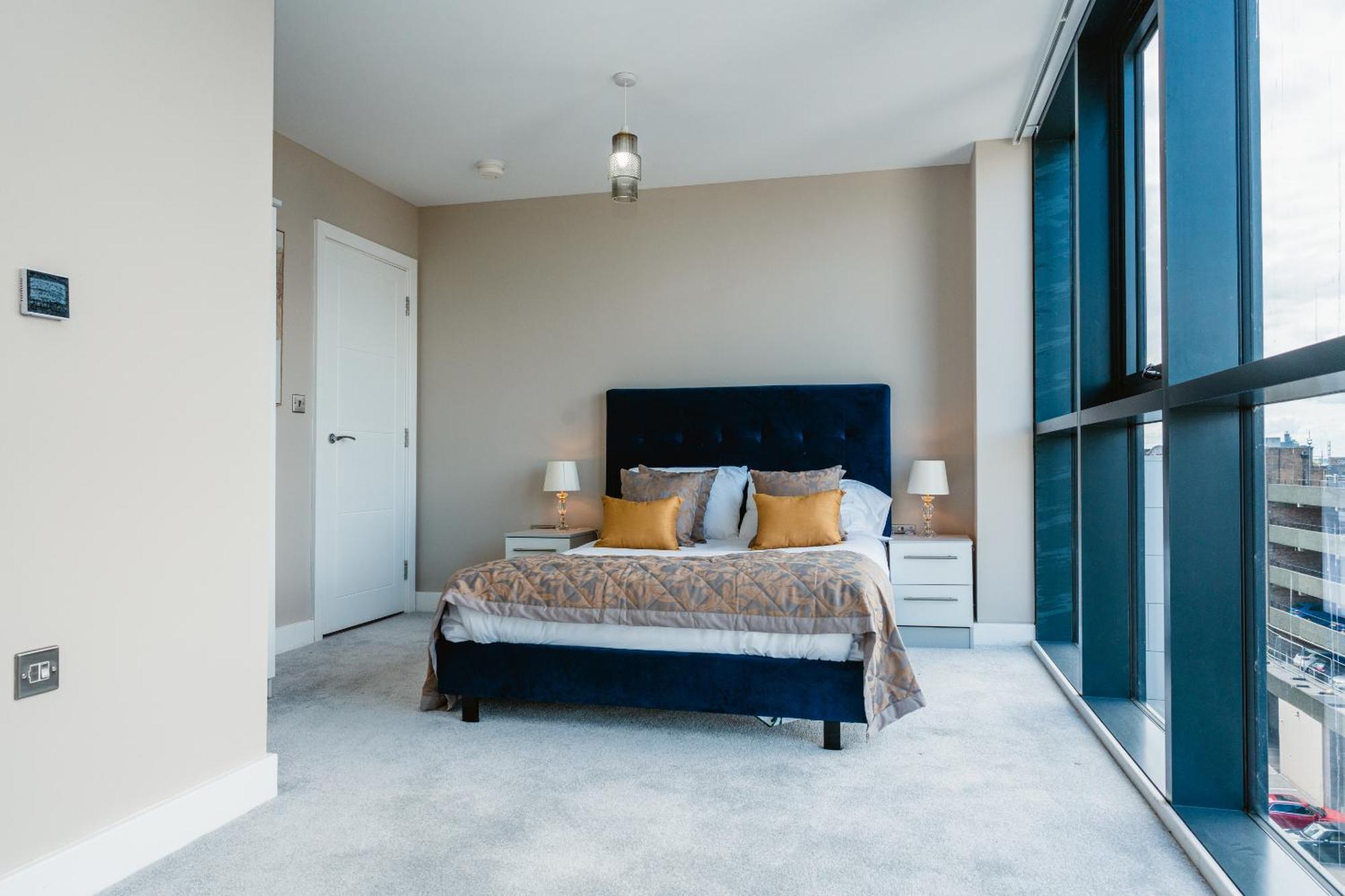 Apartment Vichy - The Glass House Vip Luxury With Gym, Cinema & Gaming Rooms, And Work Space Access Kingston upon Hull