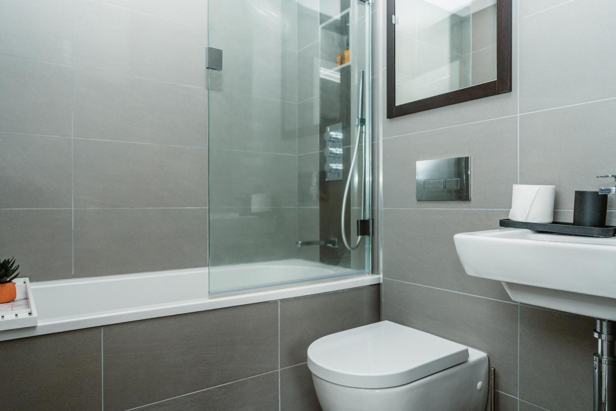 Vichy - The Glass House Vip Luxury With Gym, Cinema & Gaming Rooms, And Work Space Access Apartment *